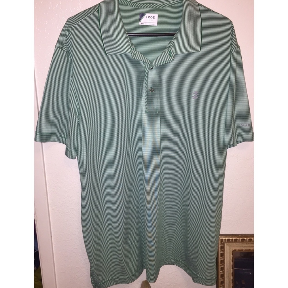 Men’s Izod golf shirt